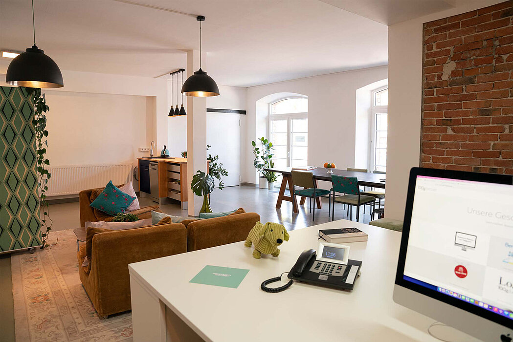 100gbesser Werbeagentur Innenaufnahme vom Büro in der Alten Ziegelei, Am Hutsberg 1 in Neustadt Aisch