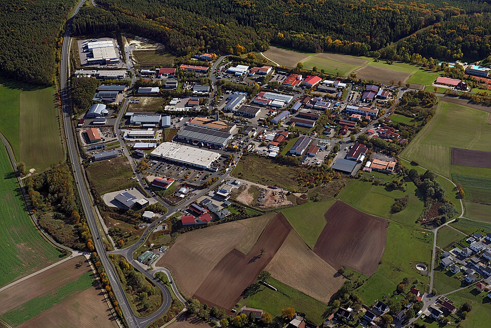 Luftbild von der Stadt Neustadt a.d.Aisch.